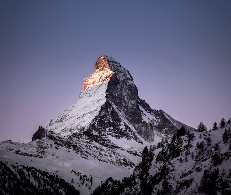 Fiduciaire en Valais : votre partenaire comptable et fiscal pour PME et indépendants